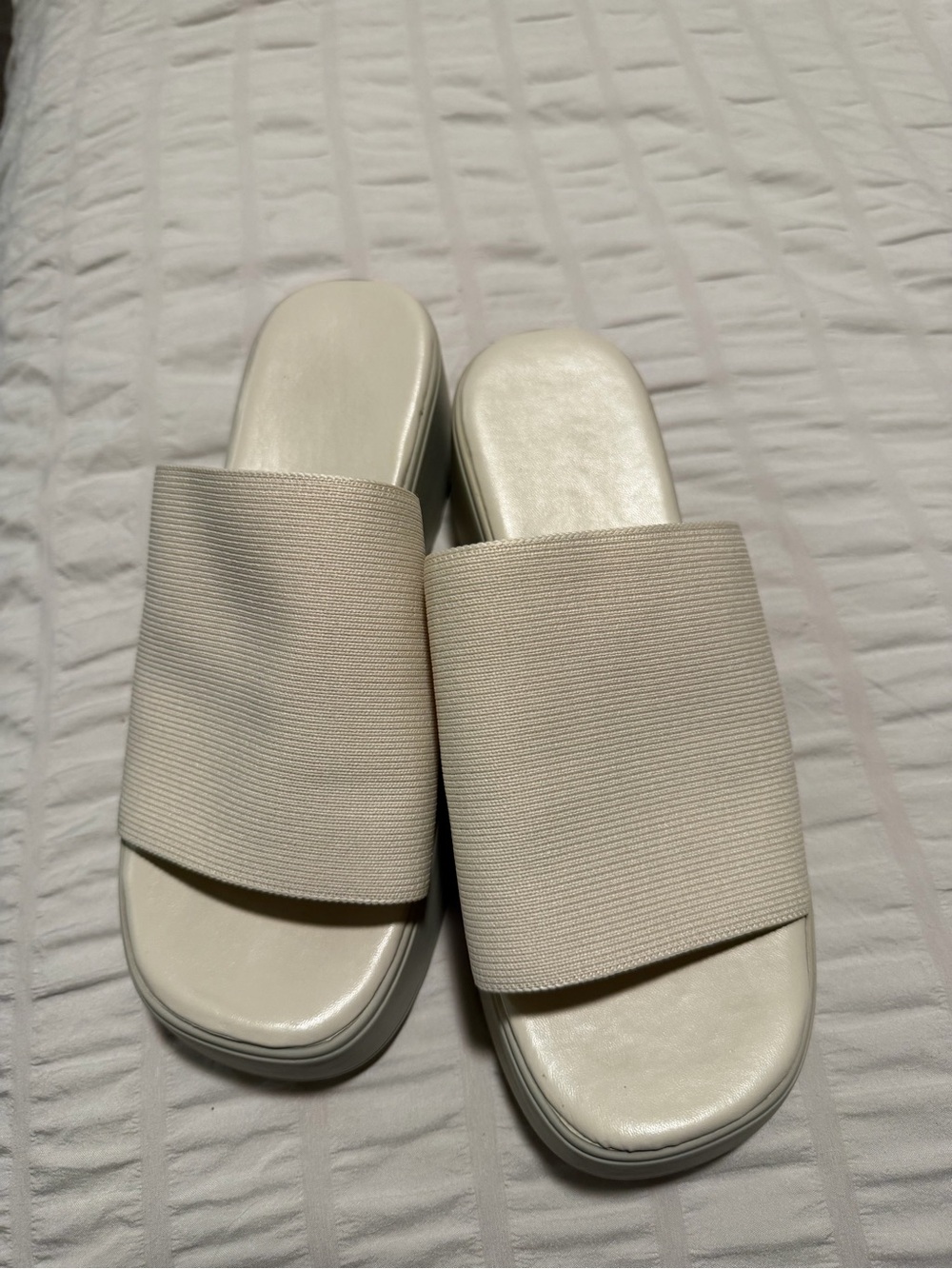 SHEIN Cream Elastic Wide-Band Slide Mules